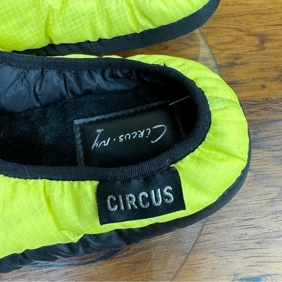 Circus By Sam Edelman Hollin Puffer Slipper - Acid Yellow - size 7 - Picture 8 of 10